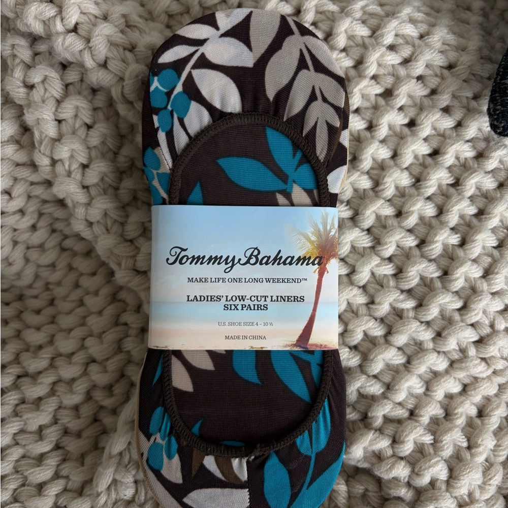 Tommy Bahama Ladies' Low-Cut Liners  (6 Pairs)